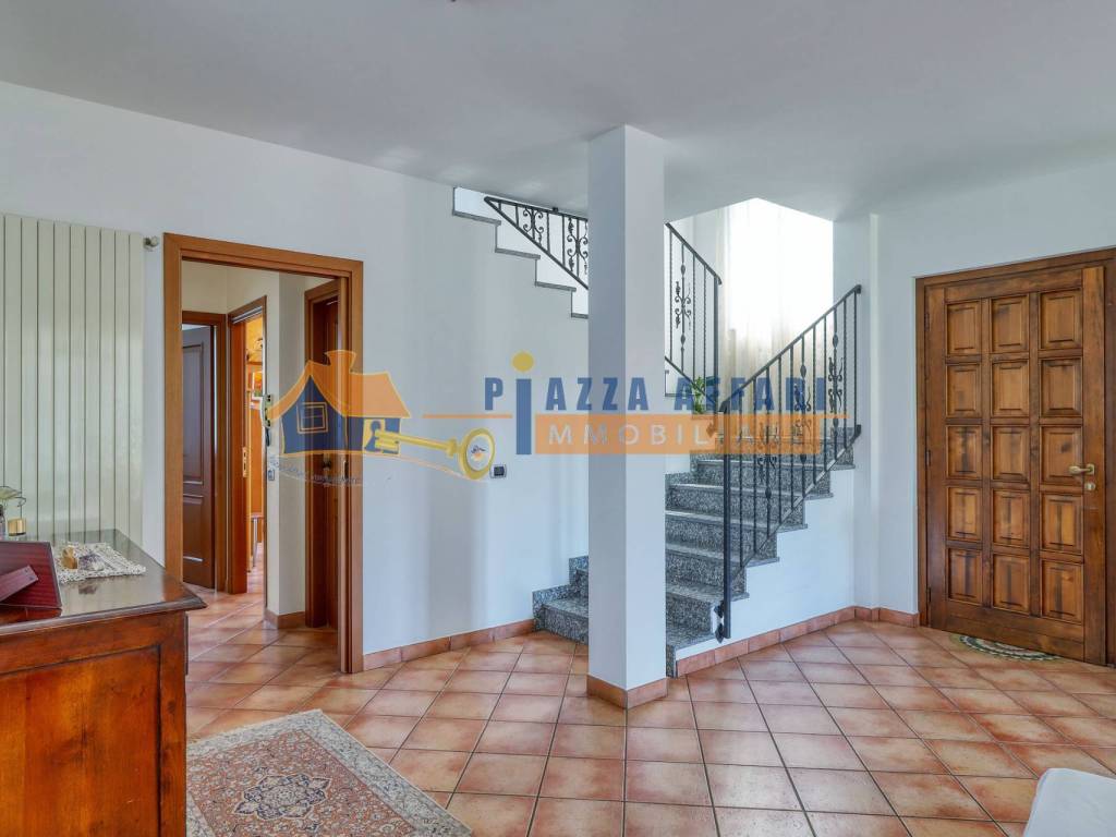 Villa a Carnago in via Matteotti - Foto 4