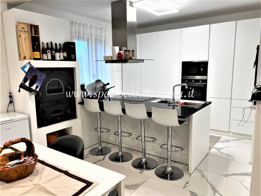 Villa a Vaiano in Via Emilio Bertini - Foto 3