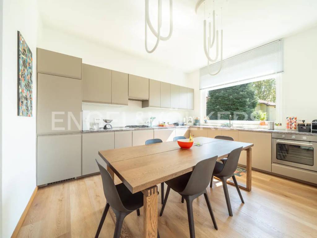 Villa a Lesa in Via al Castello, 22 - Foto 3