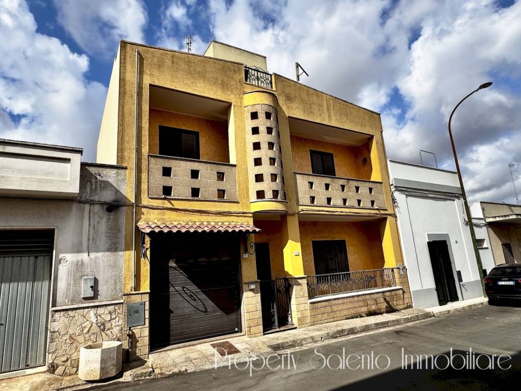 Villa a Ugento in Via Monsignor L. Pugliese, 93 - Foto 3