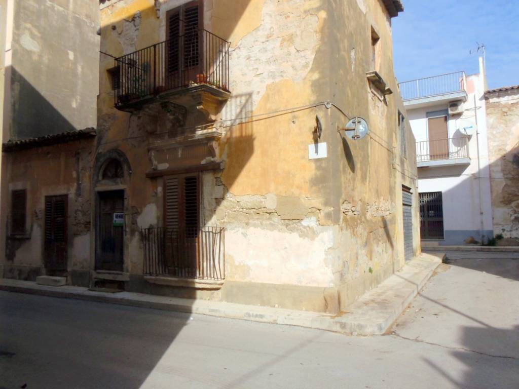 Casa indipendente a Santa croce camerina in Via Vincenzo Bellini, 21 - Foto 4