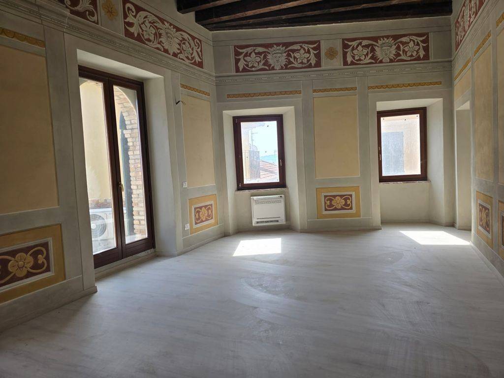 Rustico / casale a Teramo in piazza Alvaro de Mendoza - Foto 2