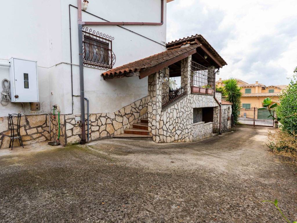 Villa a Mentana in Via Santa Croce, 118 - Foto 3