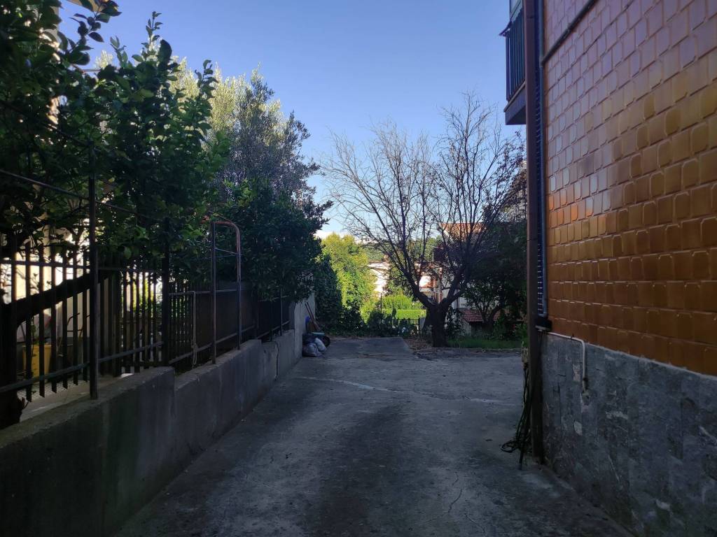 Appartamento a Castrolibero in Via Armando Peluso, 5 - Foto 2