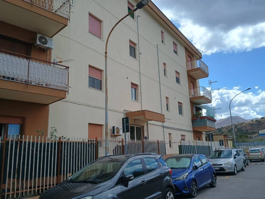 Appartamento a Capaci in Via R 3, 3 - Foto 2