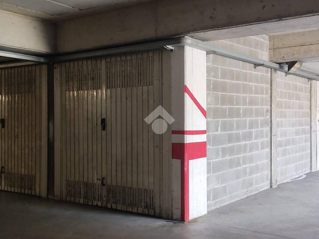 Box / garage a Lonate pozzolo in Via Carpiano, 20 - Foto 2