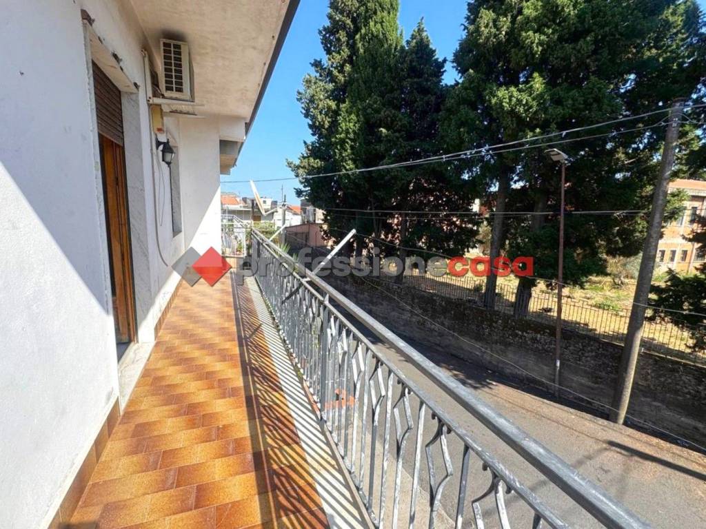 Appartamento a Trecastagni in Via Renato Imbriani, 10 - Foto 2