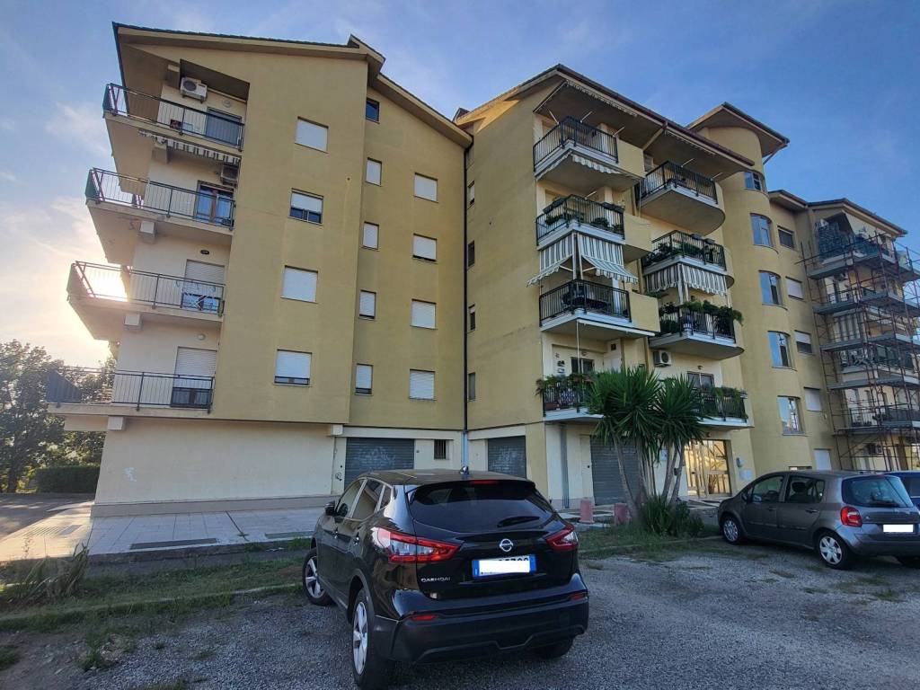 Appartamento a Montalto uffugo in Via Salerni - Foto 3