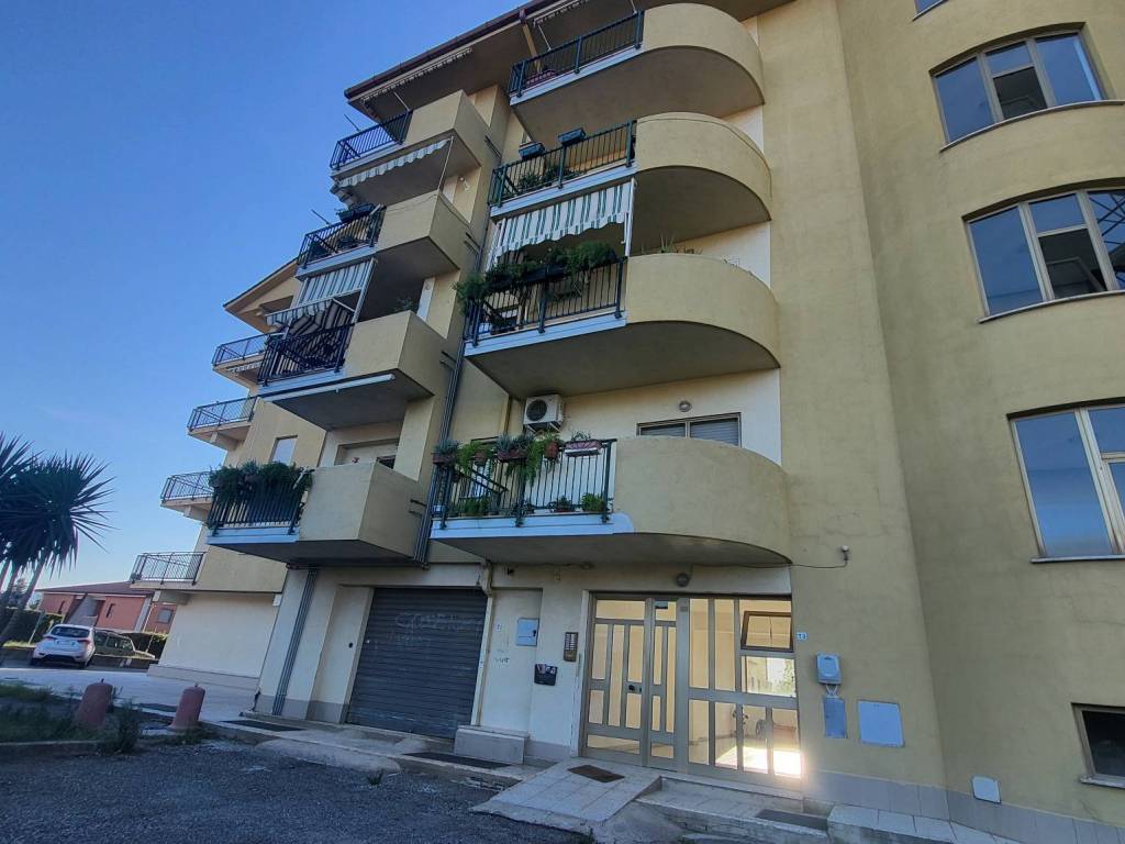 Appartamento a Montalto uffugo in Via Salerni - Foto 5