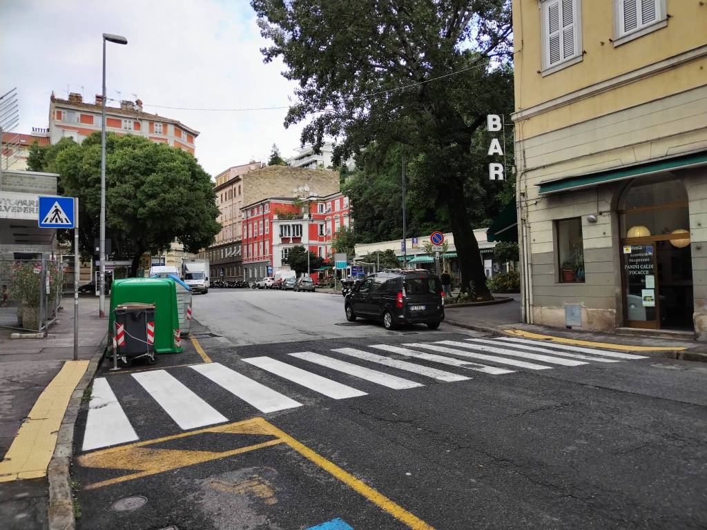 Box / garage a Trieste in Via Udine, 27 - Foto 2