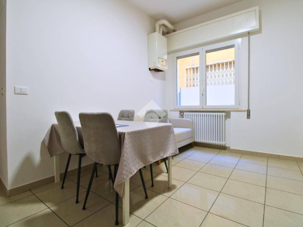 Appartamento a Rimini in VIA VANNUCCI - Foto 4