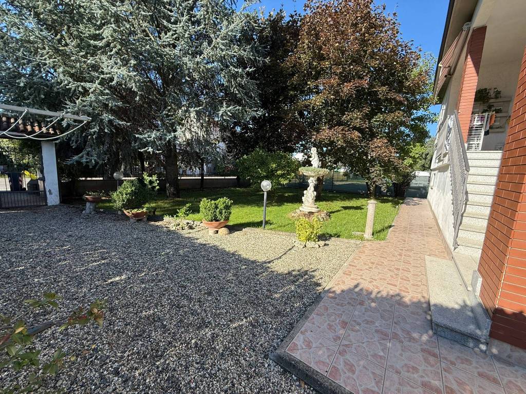 Villa a Alessandria in Strada Acqui - Foto 2