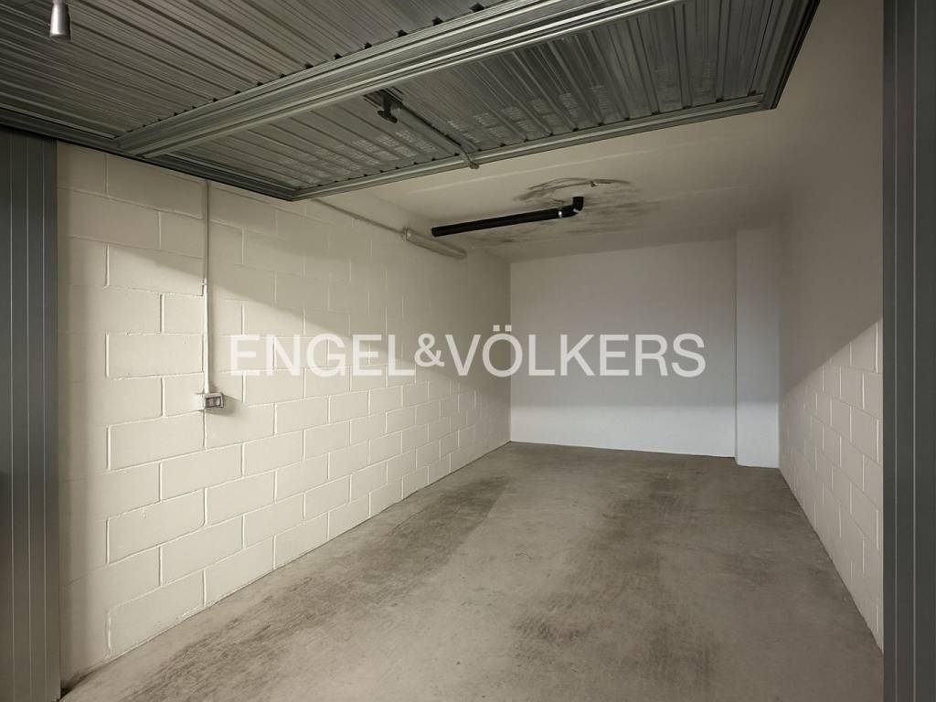 Box / garage a Rimini in Viale Ruggero Baldini, 3 - Foto 4