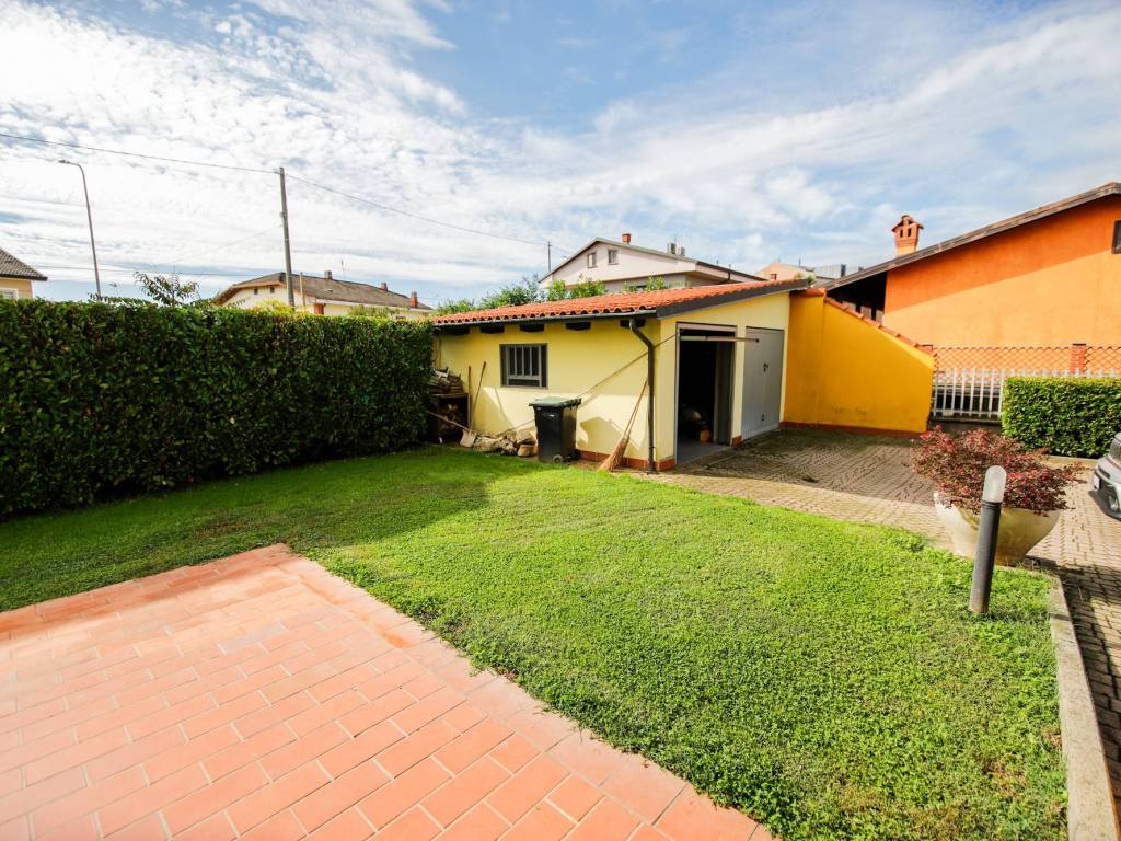 Villa a Montanaro in Via Domenico Bevilacqua, 23 - Foto 3