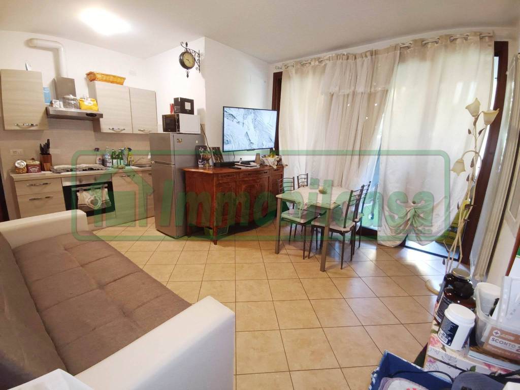 Appartamento a Seriate in Via Cesare Battisti, 18 - Foto 4