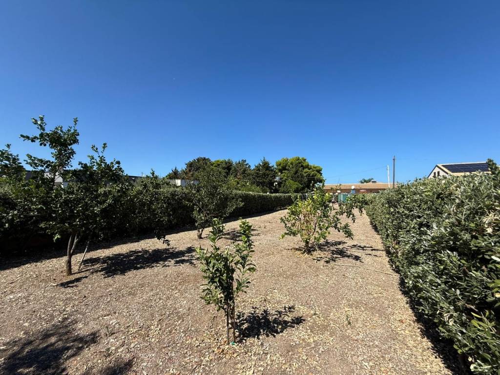 Terreno a Campofelice di roccella in Viale Cefalù, 45 - Foto 4