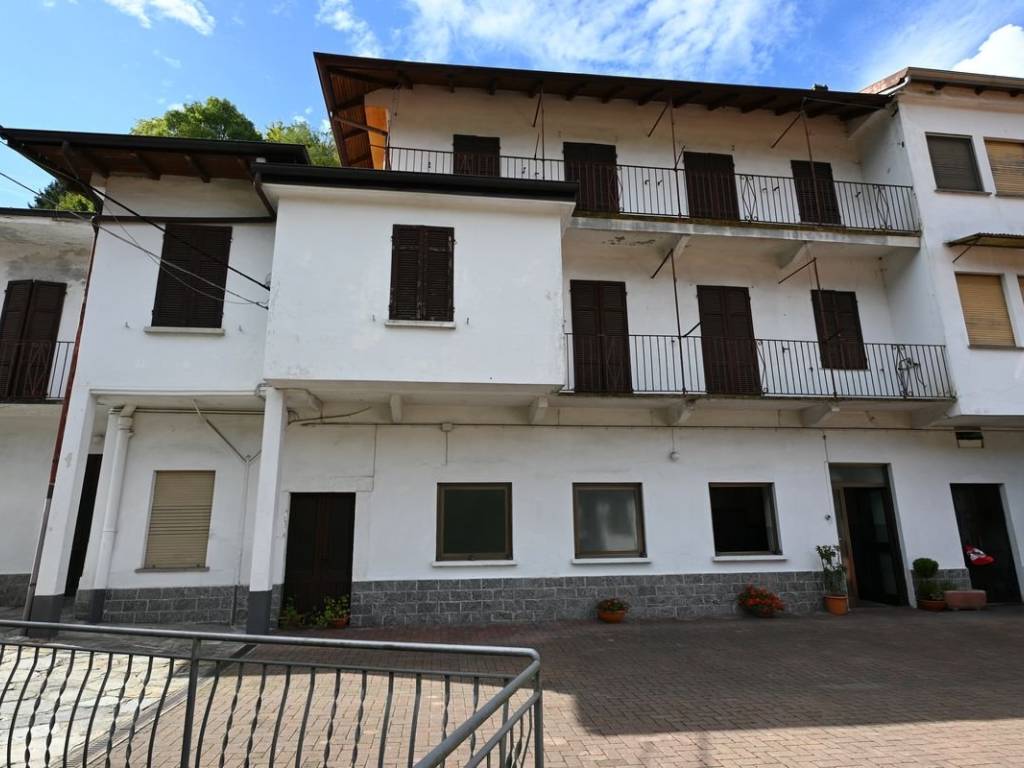 Villa a Omegna in Via Casale Corte Cerro - Foto 2