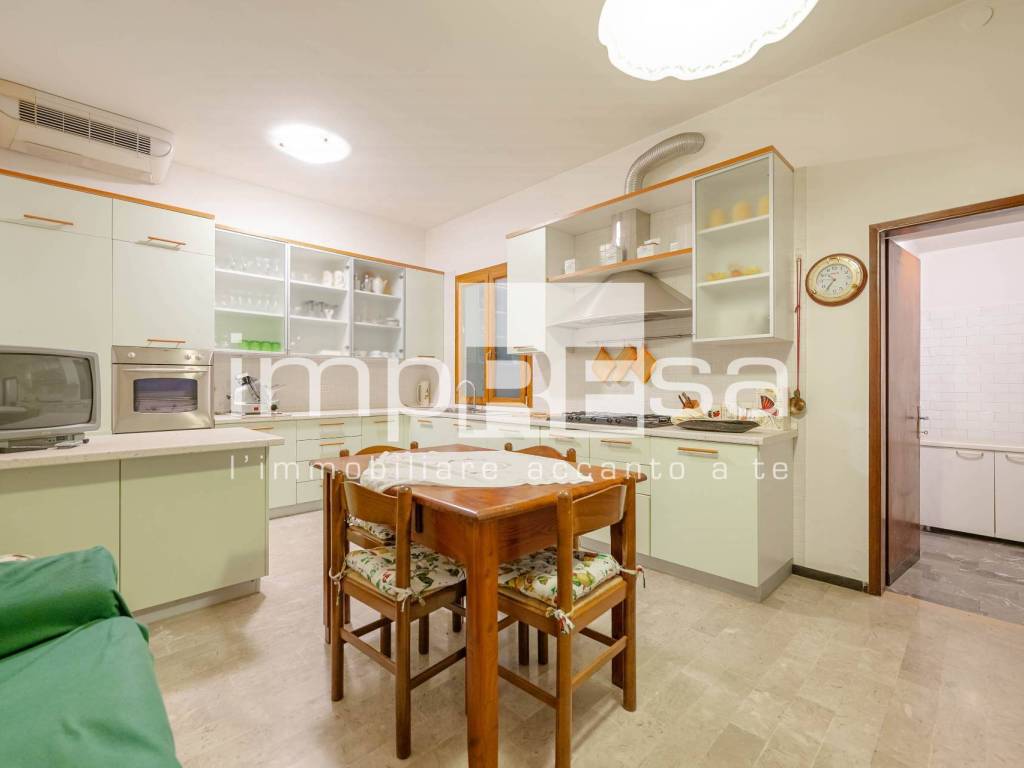 Casa indipendente a Vittorio veneto in via nove alto, 123 - Foto 5