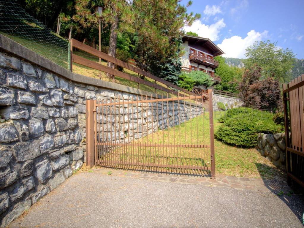 Villa a Ballabio in Via Roncaiolo, 17 - Foto 2