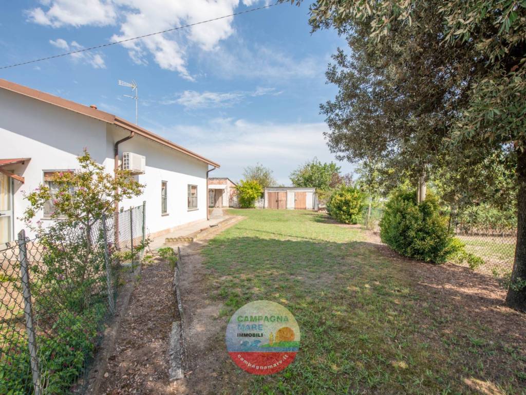 Villa a Codigoro in Località Fronte Secondo Tronco - Foto 4