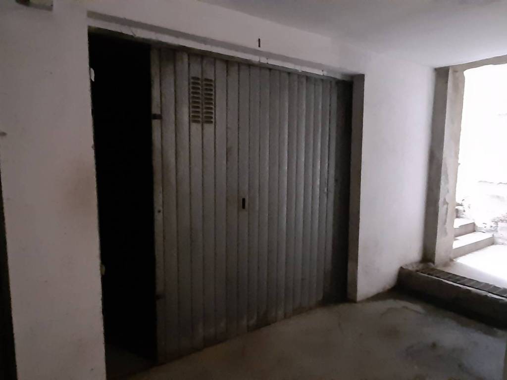 Box / garage a Volpiano in Via Brandizzo, 82 - Foto 2