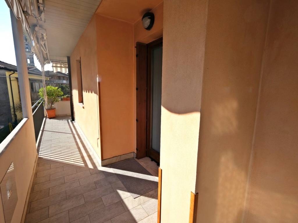 Appartamento a Verona in Via Domenico Turazza - Foto 3