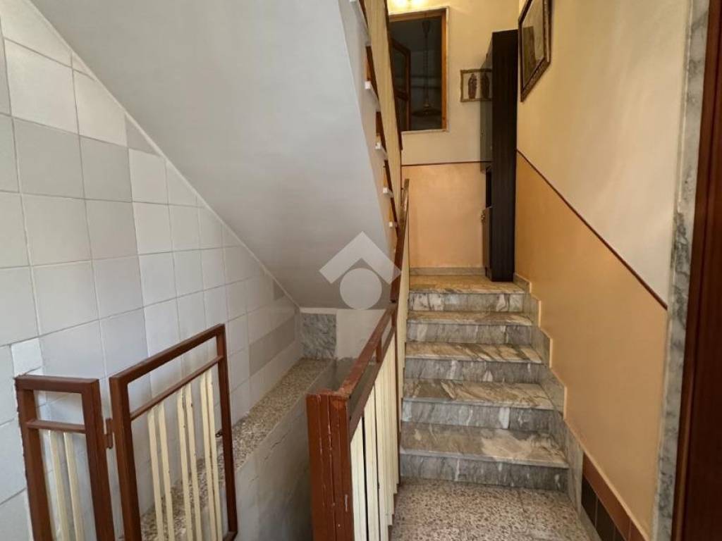 Casa indipendente a Canosa di puglia in Vicolo Gerolamo Savonarola, 50 - Foto 3