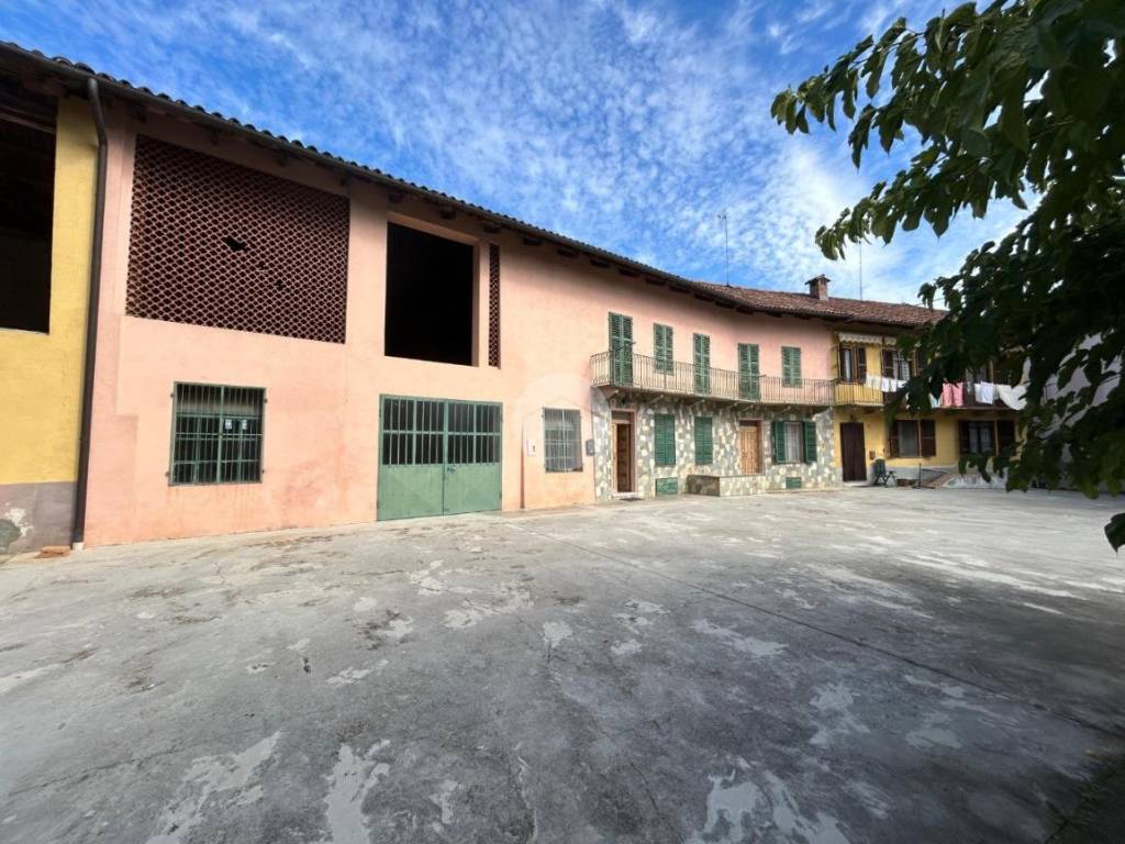 Casa indipendente a Castell'alfero in Via Garibaldi, 24 - Foto 3