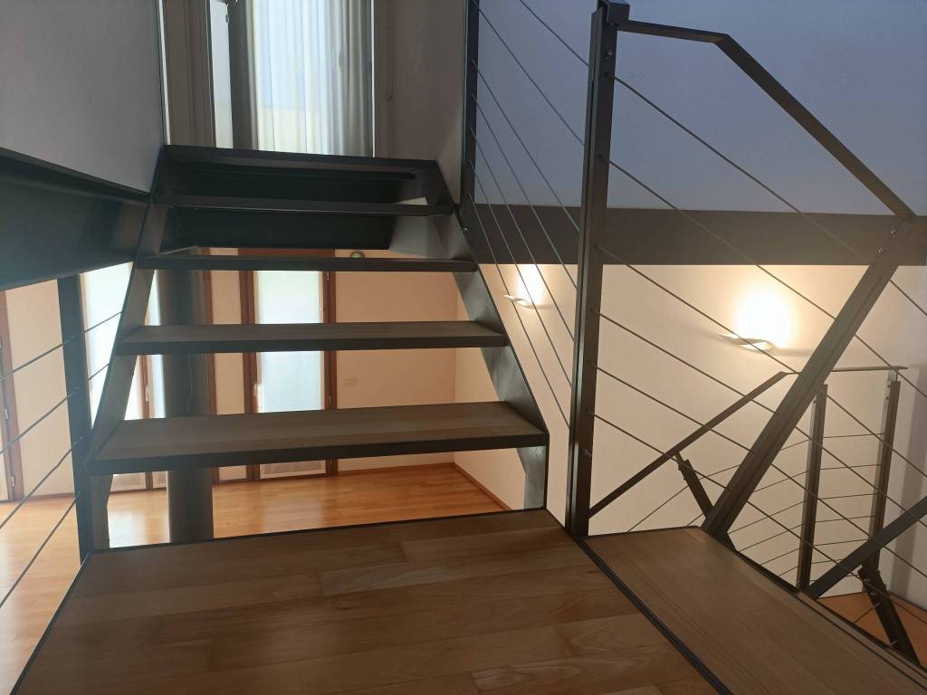 Casa indipendente a Bassano del grappa in Via Beata Giovanna, 63 - Foto 3