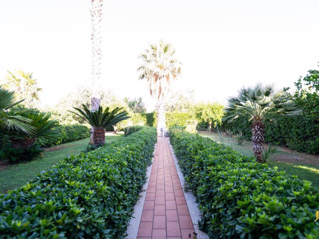 Villa a Comiso in Via Carlo Cattaneo, 1 - Foto 2