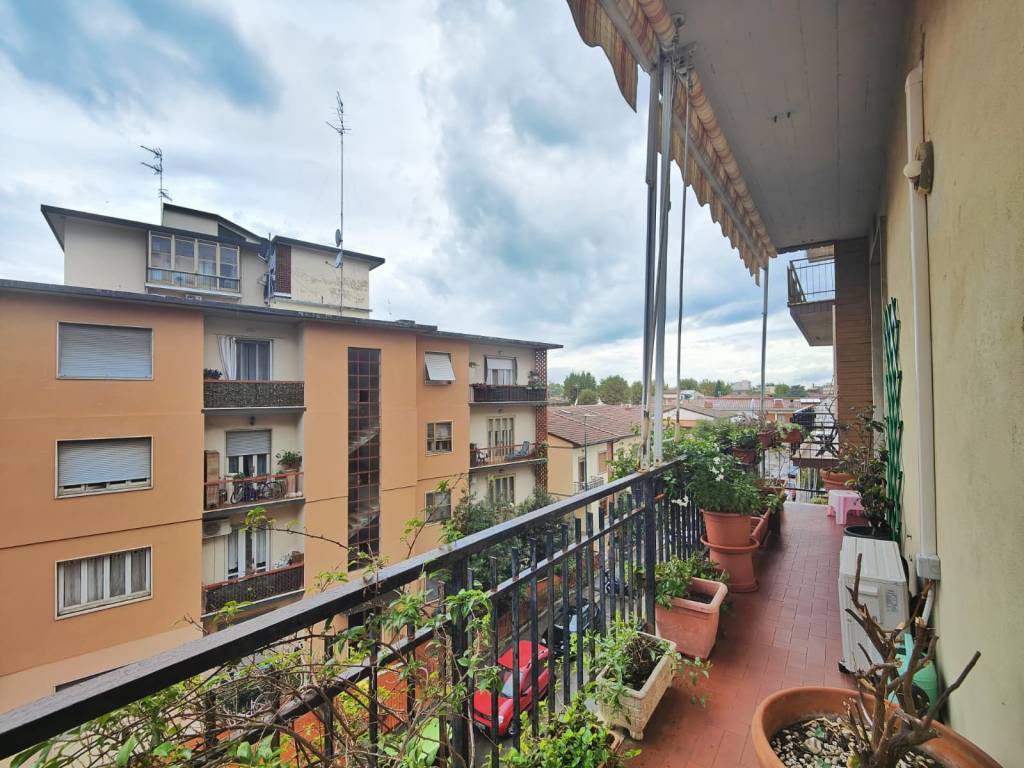 Appartamento a Campi bisenzio in Via Gaetano Donizetti - Foto 3