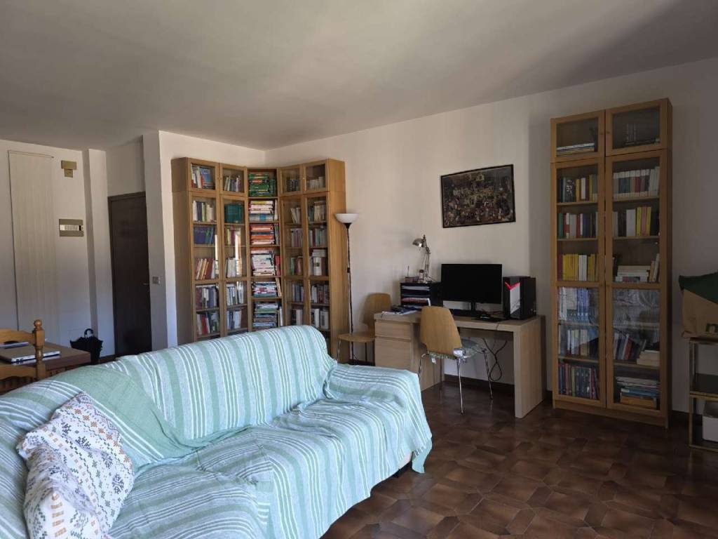 Appartamento a Sondrio in via Lungomallero Cadorna 56 - Foto 2