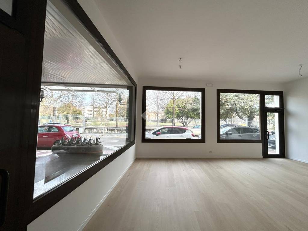 Immobile a Montebelluna in Piazza A.Moro, 14 - Foto 2