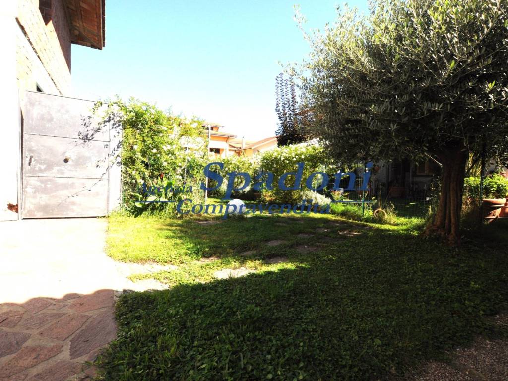 Villetta a schiera a Ponte buggianese in Via Alessandro Manzoni - Foto 3