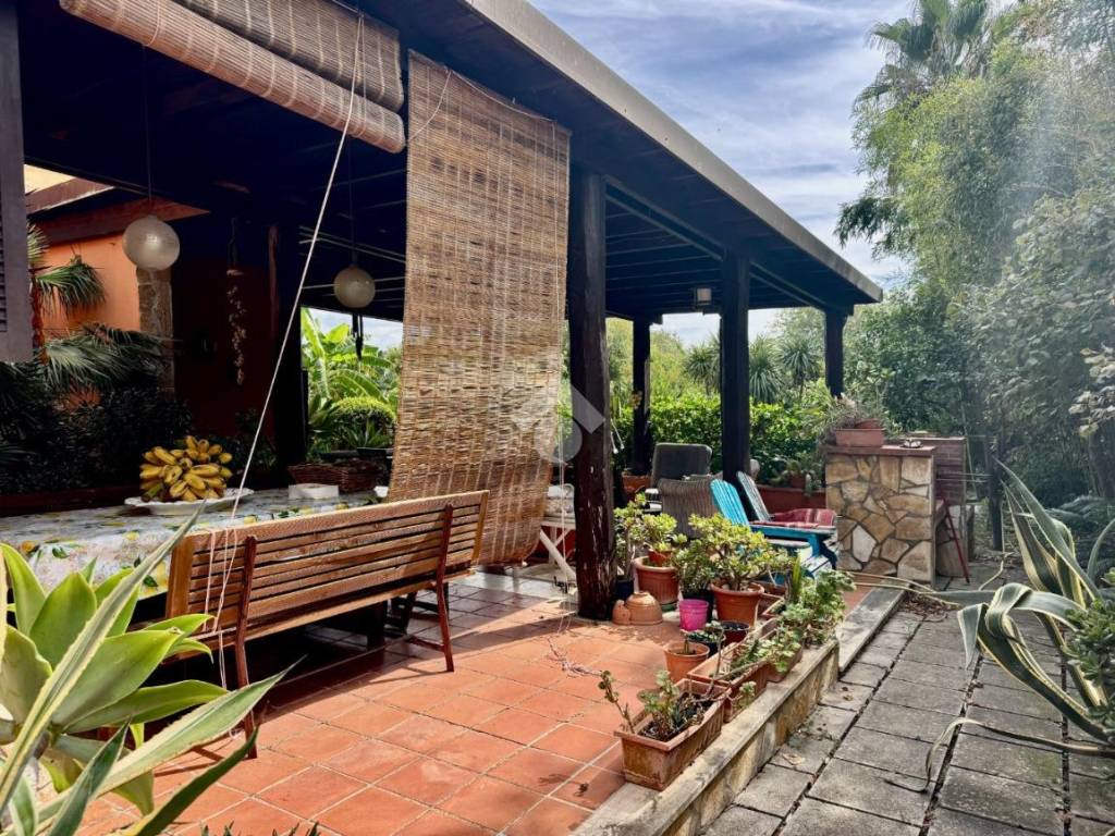 Villa a Terracina in Via SS7 - Foto 4