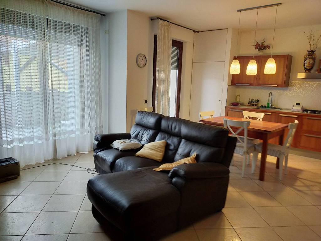 Appartamento a Monte roberto in Via Trento - Foto 2