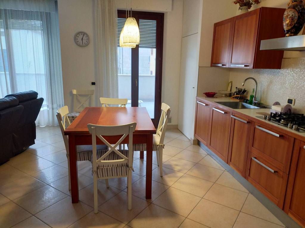 Appartamento a Monte roberto in Via Trento - Foto 3