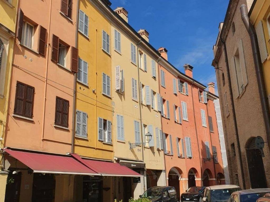 Appartamento a Modena in Via San Giacomo, 46 - Foto 2