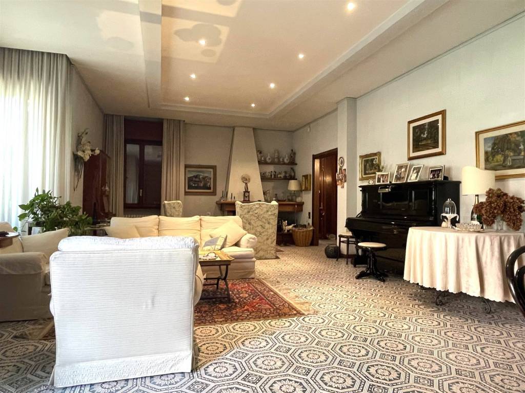 Villa a Santa maria capua vetere in Viale Kennedy, 25 - Foto 3