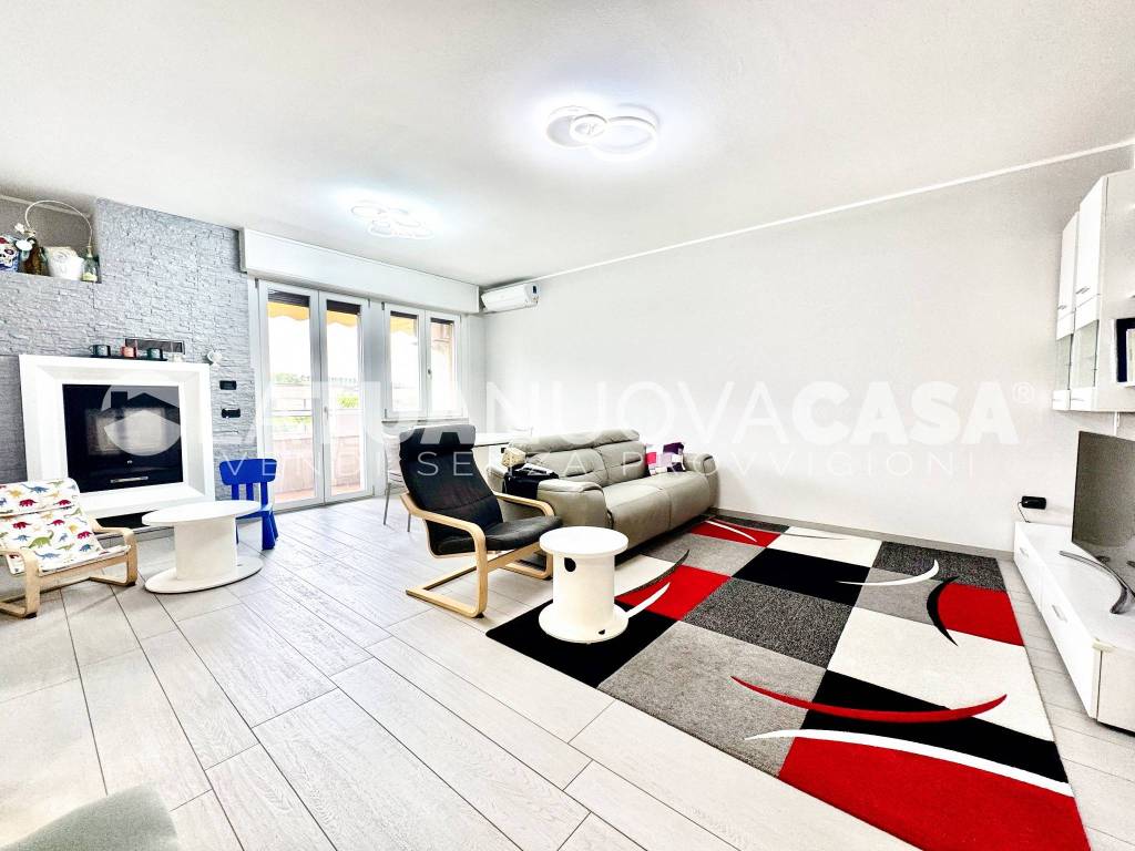 Appartamento a Bareggio in Via Roma, 118 - Foto 4