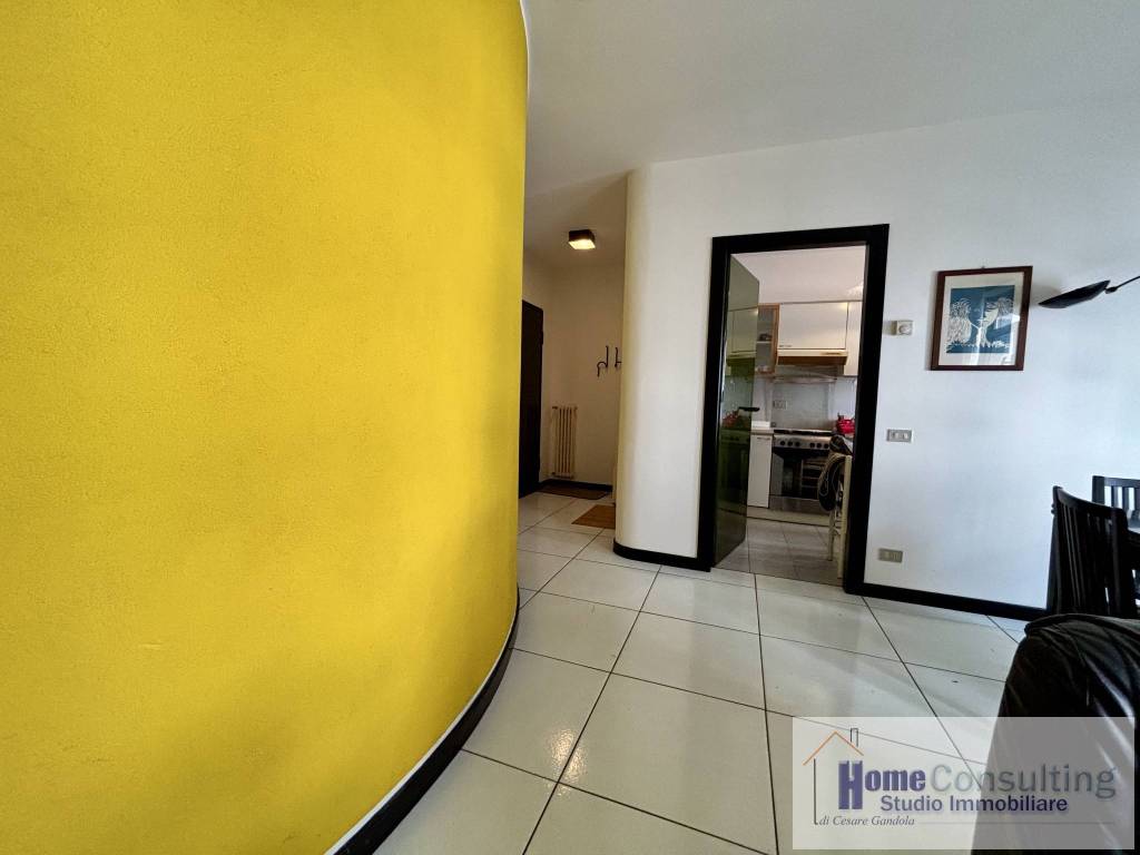 Appartamento a Como in Via Giocondo Albertolli, 5 - Foto 4