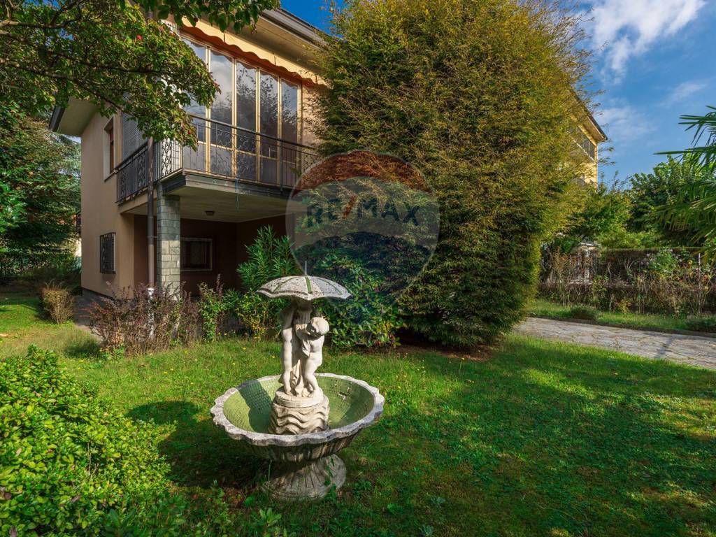 Villa a Induno olona in VIA CROCI MARIA, 52 - Foto 4