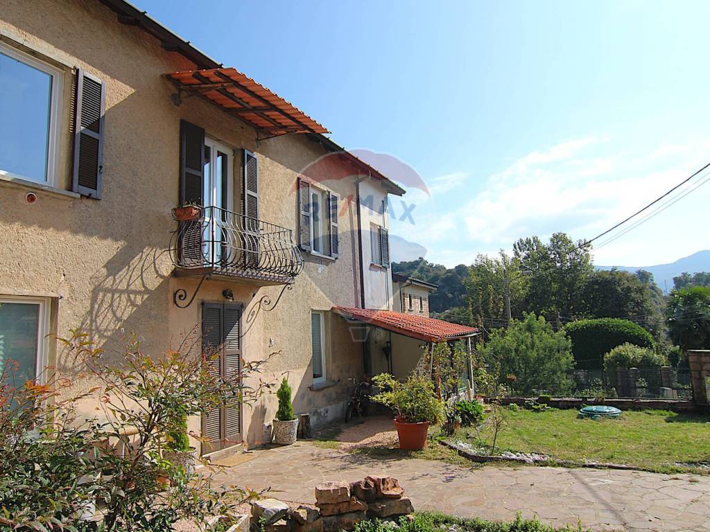 Casa indipendente a Cuasso al monte in Via Scampini, 20 - Foto 2