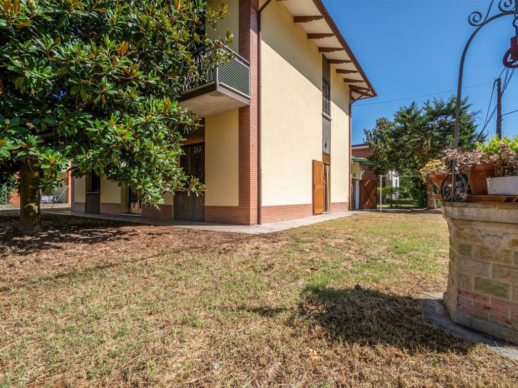 Villa a Baricella in Via E. Giovannini - Foto 2