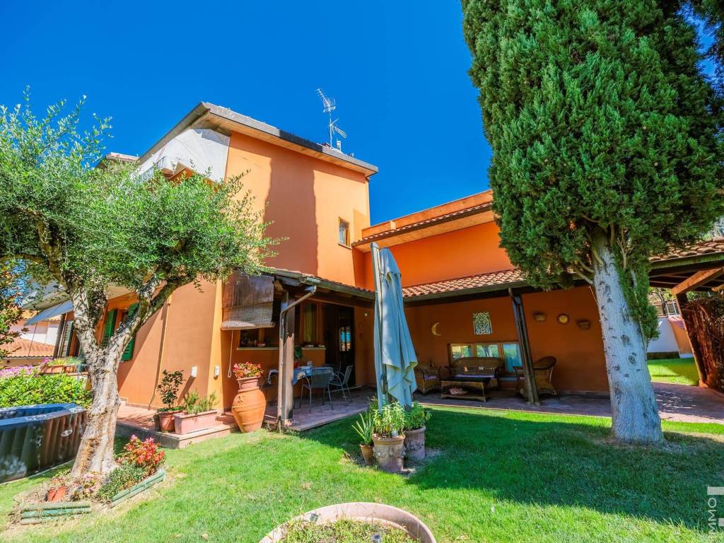 Villa a Bucine in Via 1 Maggio - Foto 4