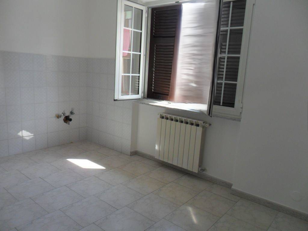 Appartamento a Sarzana in Via Sarzanello - Foto 2