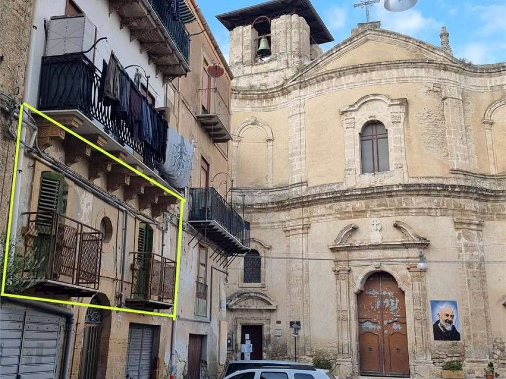 Appartamento a Caltanissetta in Piazza San Domenico, 12 - Foto 3