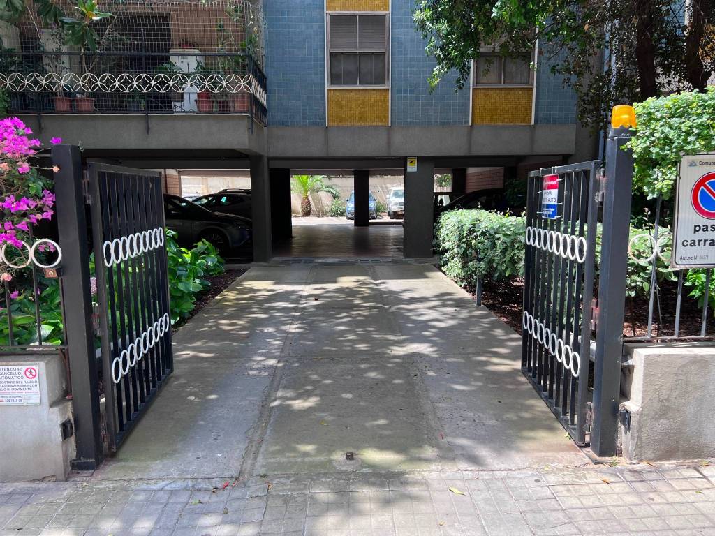 Box / garage a Cagliari in Via Niccolò Copernico, 6 - Foto 4