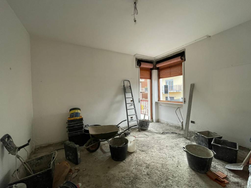 Appartamento a Saronno in Via Padre Luigi Sampietro - Foto 4