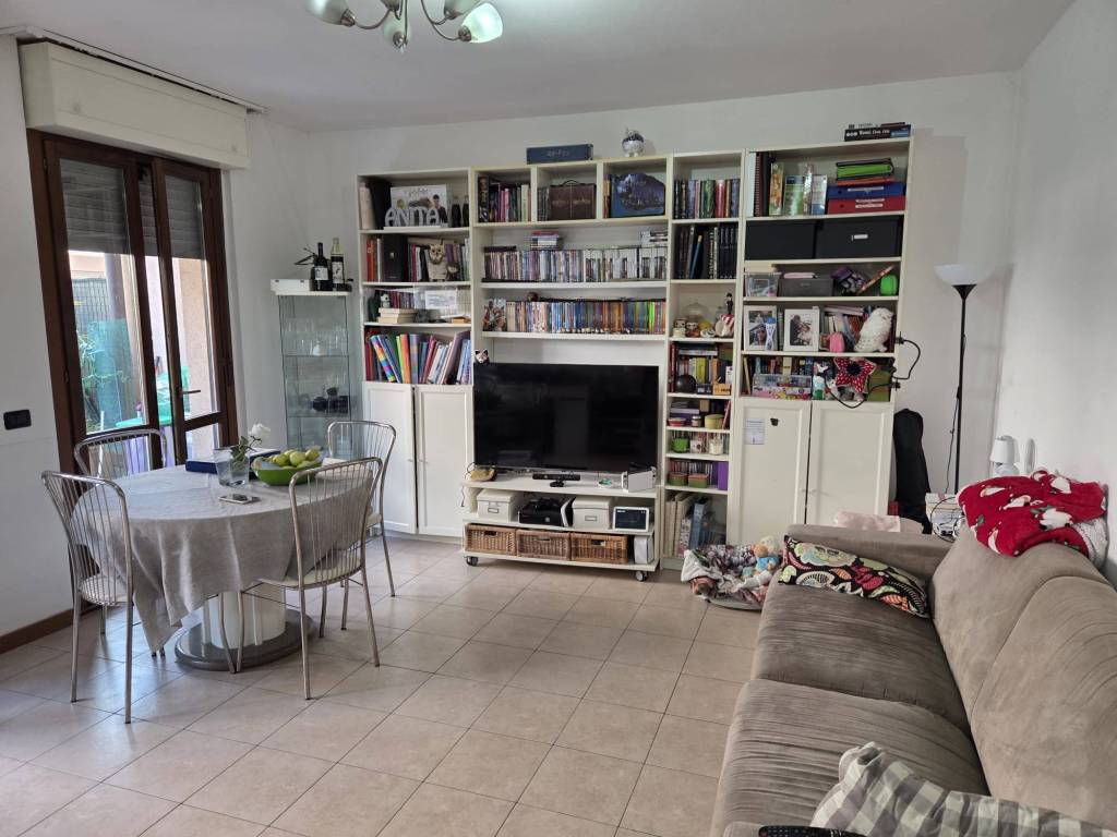 Appartamento a Asso in Via Alcide De Gasperi - Foto 2